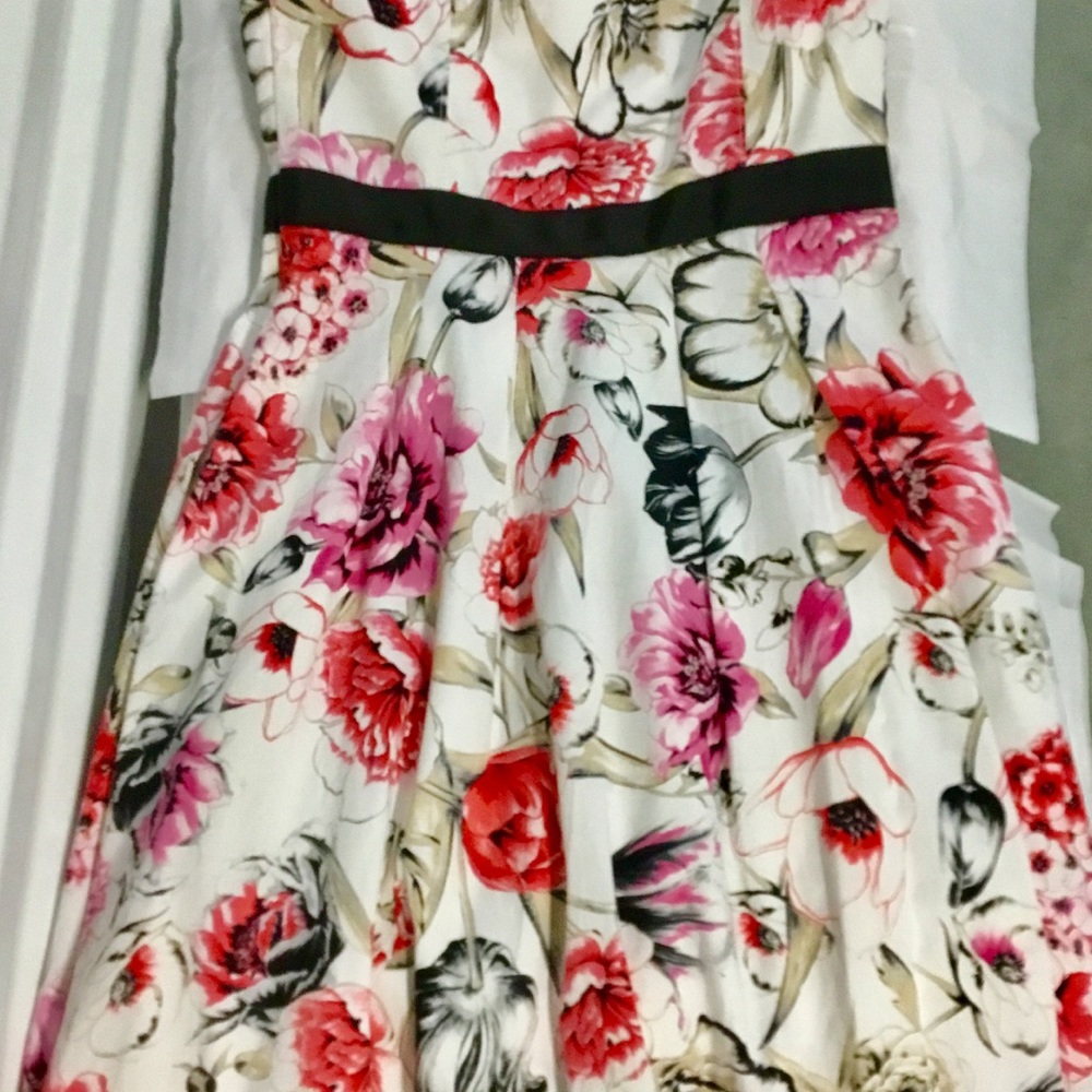 White House black market dress floral dress